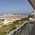 Lagoon View 度假居 *