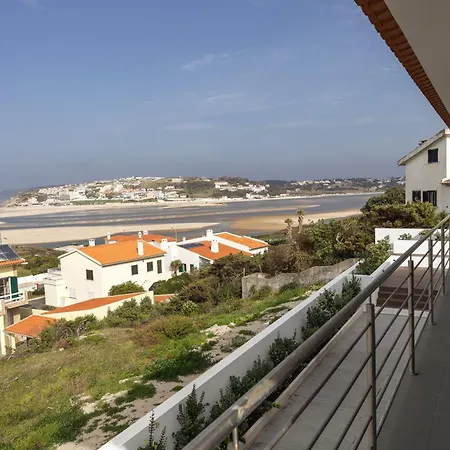 Lagoon View بيت للعطل *